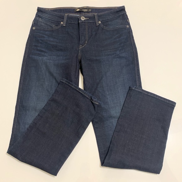 Levi’s Jeans, Flatters & Flaunts, Size 12 - Picture 1 of 8